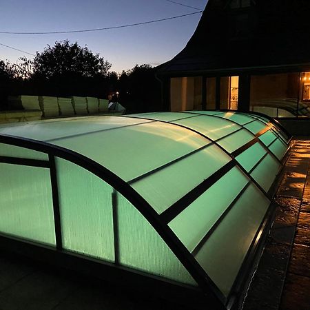 La Charmeraie : Gite De Charme, Piscine Et Spa Thésée Kültér fotó