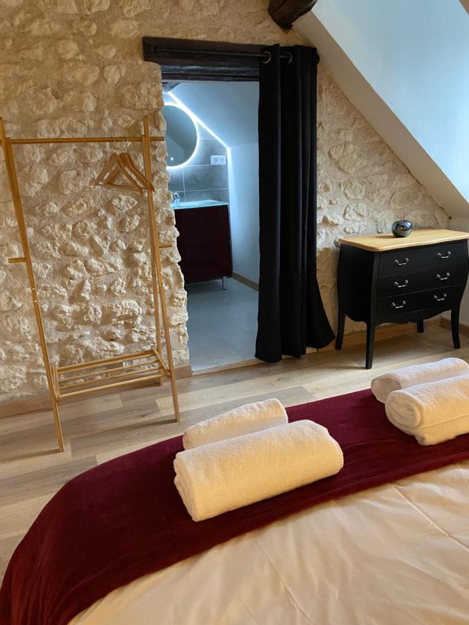 La Charmeraie : Gite De Charme, Piscine Et Spa Thésée Kültér fotó